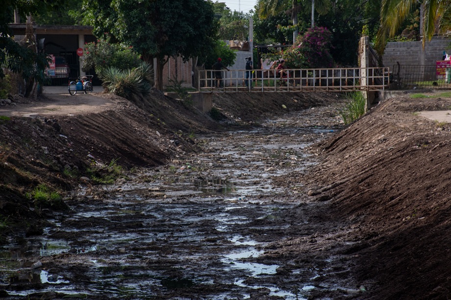 Refuerzan limpieza de arroyos y canales en Culiacán previo a temporada ...